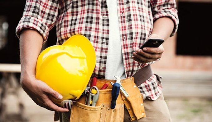 construction-worker-cell.jpg